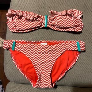 Xhilaration bikini. Small bottom, medium top. Great condition!